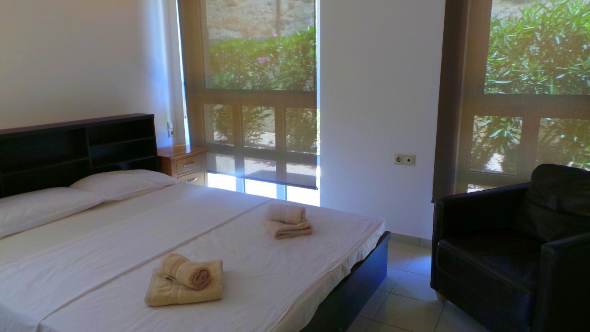 Lagada Resort Makrýgialos Buitenkant foto