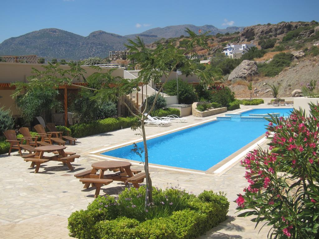 Lagada Resort Makrýgialos Buitenkant foto